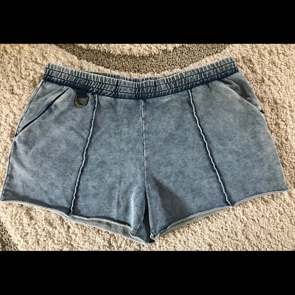 🎉Kenneth Cole women’s shorts🎉